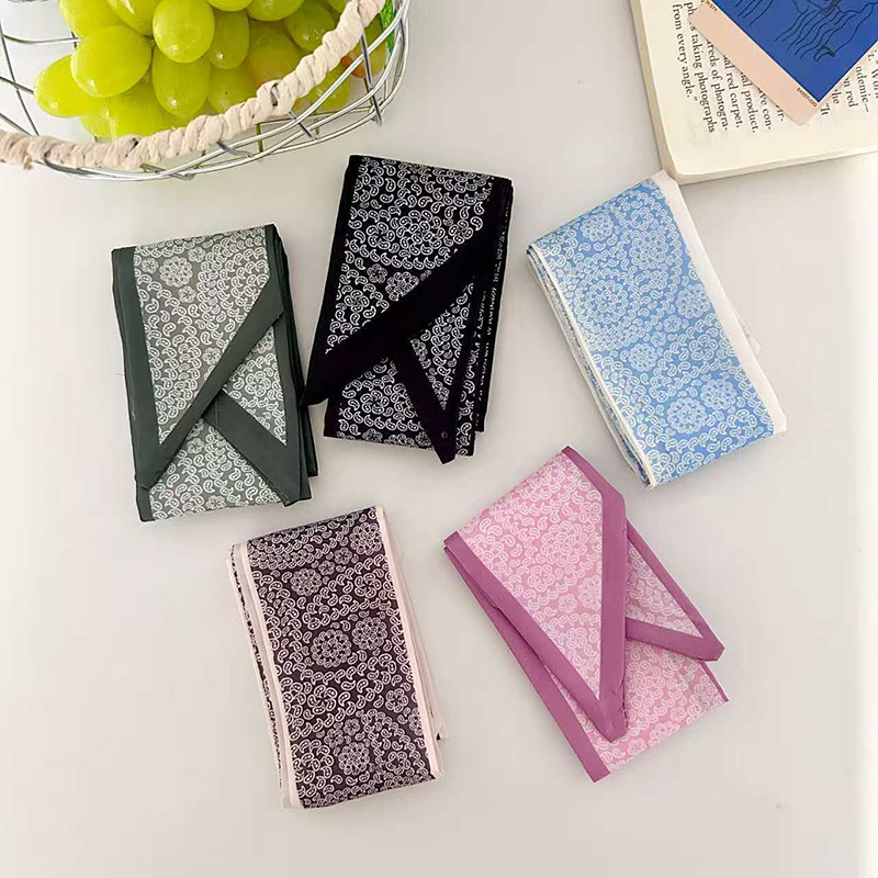 2026 Yeni Gelen Kadın Geometri - Ascot Neck Scarf incelemesi ve fiyatı